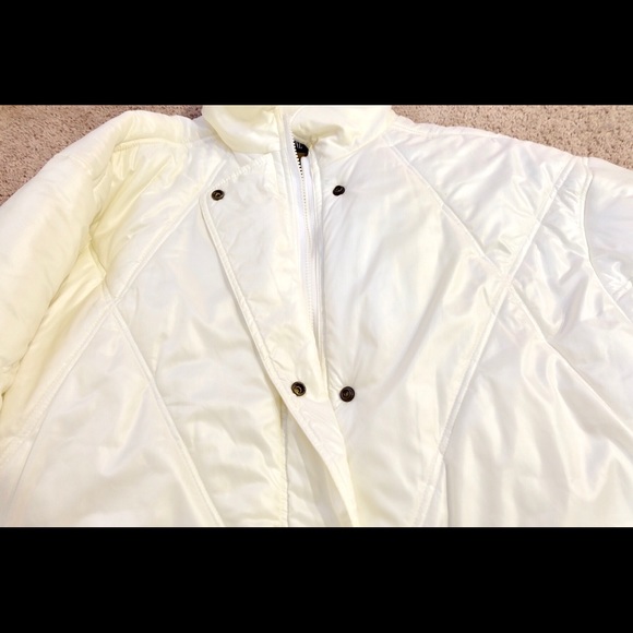 London Fog Unisex Cream Puffer Coat - Picture 7 of 7